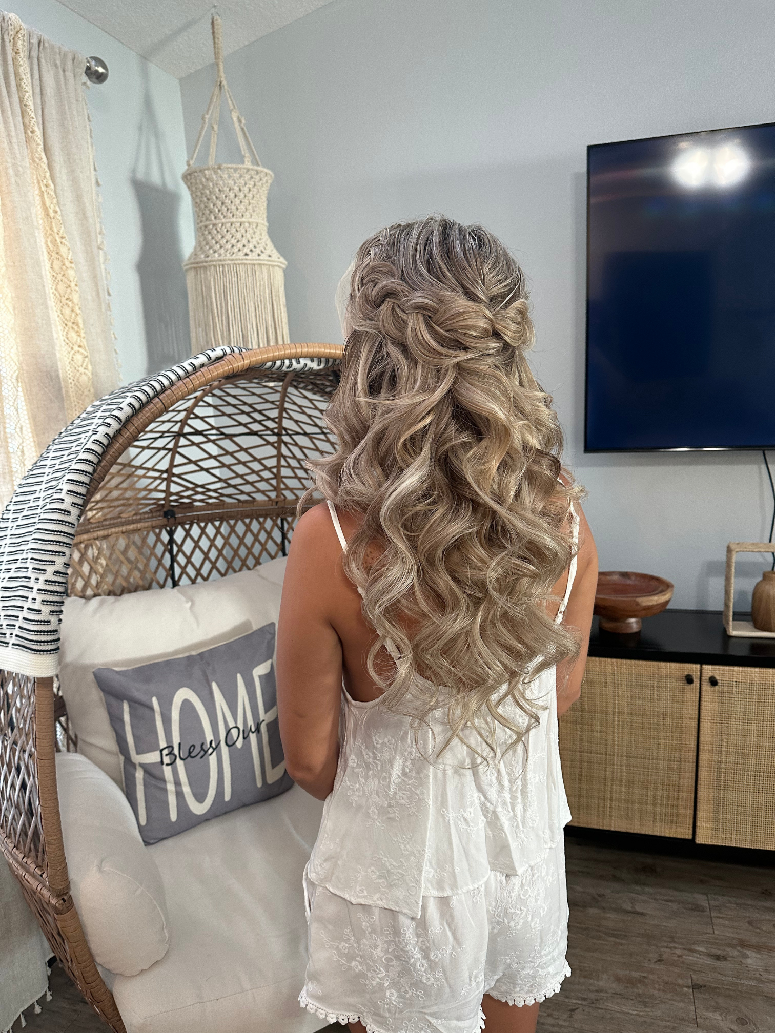 How To Find the Perfect Hair Style For Your Big Day